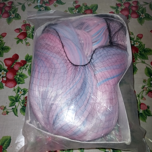 Cosplay wig, pastel pink and blue - Picture 7 of 7